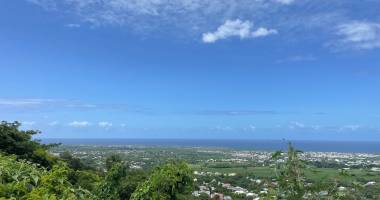 (lot 12) vue imprenable Ààsaint-louis, terrain de 408 m2 à vendre 124 000 €
