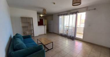 appartement meublé de 3 pièces, à louer sur saint-denis (montgaillard) - réf 1453g