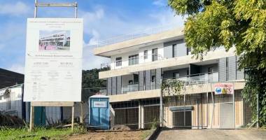 local commercial neuf de 79 m2 à saint-claude