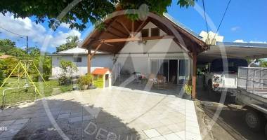 villa de 11 pièces - petit-bourg- 420 000 €