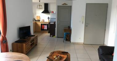 appartement t2 meublé - la possession