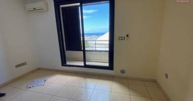 en vente studio residence lobelia, à ste clotilde.