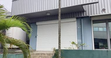 À louer : local secteur jarry 3 500€/mois