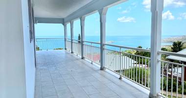 a vendre grande villa f8 de 699m2 vue mer imprenable