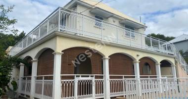 maison type 4 à vendre sur saint benoit 97470
