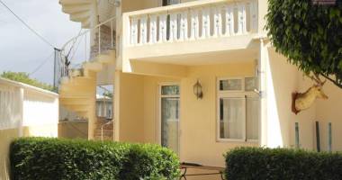 flic en flac location appartement 4 chambres proche des commerces et de la plage