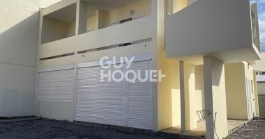 local commercial saint benoit  de 119m2