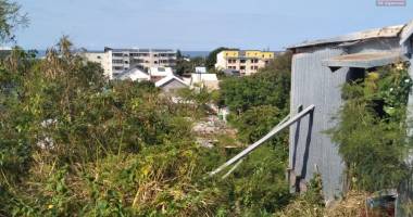 terrain de 916 m2 tout a l'egout ideal promoteur