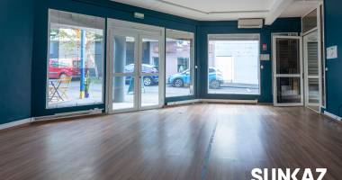 saint pierre centre - local proche tribunal 33 m² à louer
