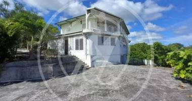 À vendre : villa d'exception avec vue sur mer au gosier 430 000 €
