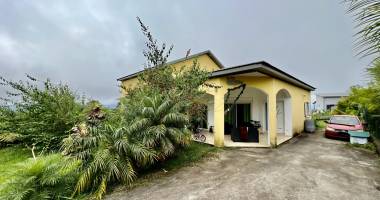 saint joseph 97480 - villa type 5 - beaux volumes - grand jardin - environnement verdoyant - proche commoditÉs