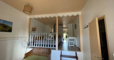 au moule tres coquet appartement t1 meublee en rdc   avec terrasse a proximite plage de l autre bord, parcours