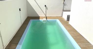 flic en flac à louer appartement neuf de 3 chambres  avec piscine commune, proximité  plage et calme.