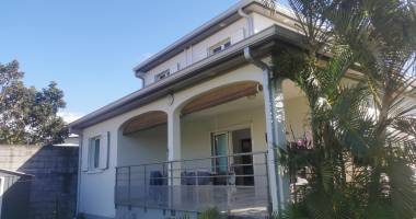 maison f4 à Étages à sainte-suzanne  quartier deux-rives emplac