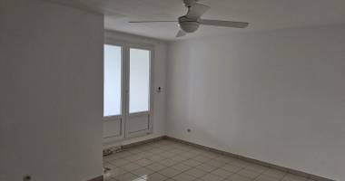a vendre appartement type t2   proche futura ste clotilde