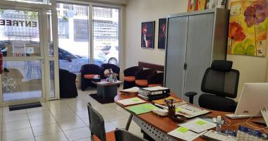 local professionnel 65 m²