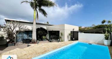 saint joseph 97480 - ensemble immobilier moderne - piscine - bon rendement locatif - proche littoral et sites