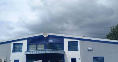 local 210 m² - sainte marie - pae la mare