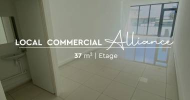 a louer : local de 37m2 situe boulevard de houelbourg