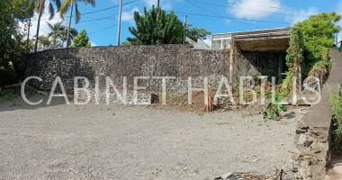 a louer - terrain d'environ 600 m2 - tampon - 1 300 €  ht