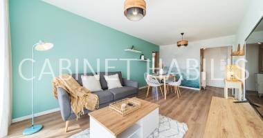 a louer - chambre meublÉe d'environ 9.10 m2 - saint-denis - loyer 525 € + charges 54 €