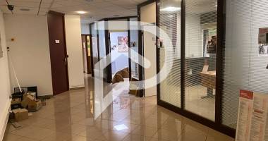 local commercial saint denis 116 m2
