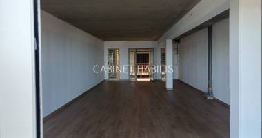 À louer - local commercial ou professionnel d'environ 67,50 m2 - saint-gilles-les-hauts - 1 383 € ht