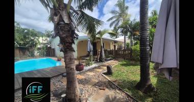 maison familiale avec piscine à la possession