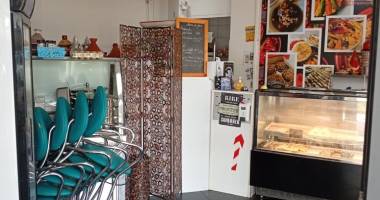 local commercial de 102 m2 terre sainte