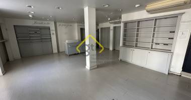 À louer - local commercial de 120 m2 - emplacement no1 en centre-ville de saint-denis