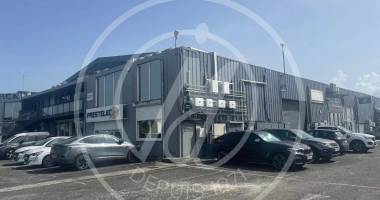 a louer local commercial ou dépot de 756m2 à jarry
