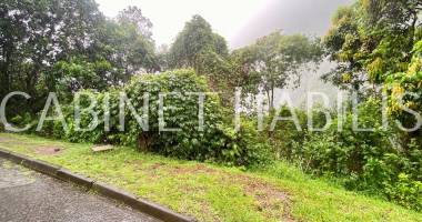 a vendre - terrain de 567 m2 environ - riviere saint louis - 67 480 € hai