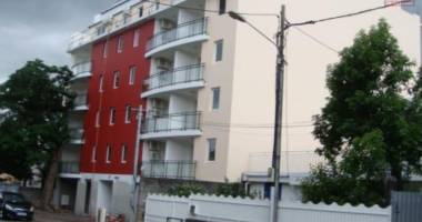 a vendre t2 de 36m2 habitable près du jardin de l'etat