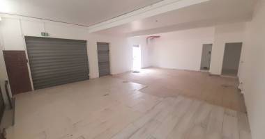 local commercial de 68 m2 en plein centre-ville