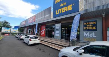  À louer – très beau local commercial de 360 m² – zone commerciale dynamique