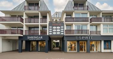 saint denis (carrÉ d'or) - lot de 2 logements libres - un t2 duplex et un t3 duplex - centre avelli