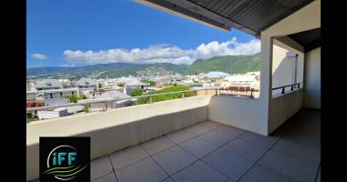 appartement t3 avec jolie vue montagne   centre-ville saint-denis