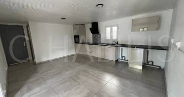 À louer - maison de type t3 d'environ 63,37 m2 - etang-sale -  loyer 1 090.53 €