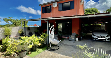saint pierre 97410 - villa f4 entretenue - beaux volumes - piscine - secteur recherche