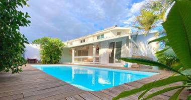 villa 6 pièces d'une superficie de 137 m2