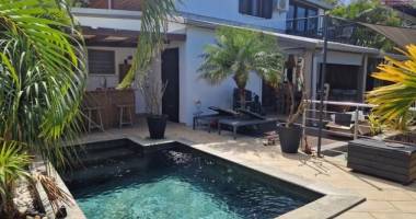 villa f 4 en duplex avec piscine