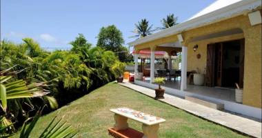 villa de type f4 à vendre - le moule