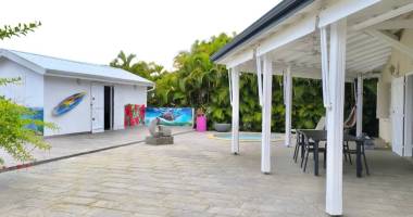 villa f4 avec bungalow piscine et citerne à convenance eau-edf-internet inclus