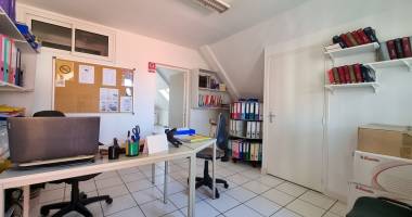 local professonnel / bureaux 51 m2