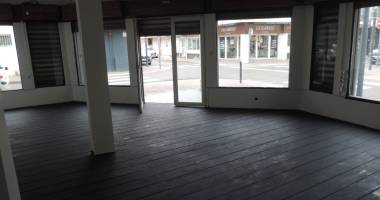 vp4729 : local commercial a louer saint-pierre
