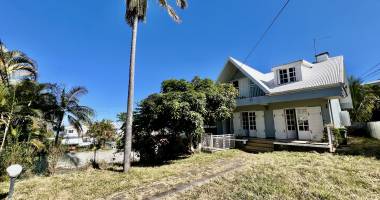 tampon 97430 - ensemble immobilier À rafraÎchir - fort potentiel - secteur paisible