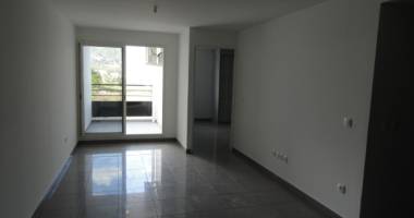 appartement t2 - deux-canons