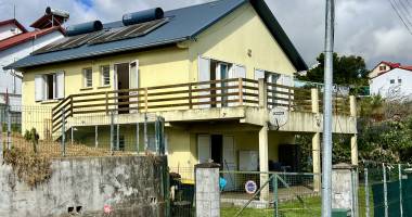 tampon 97430 - ensemble immobilier a rafraichir - quartier calme