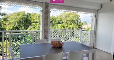 location grand t2  de 68m2 meublÉ bas-du-fort