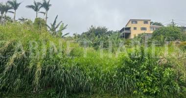 a vendre - un terrain d'environ 600 m2 - les avirons - 196 800 €